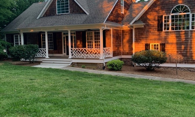 Bowling Green Casa | Hermosas vistas al agua! En la frontera de Carolina del Norte y SC-Lake Wylie