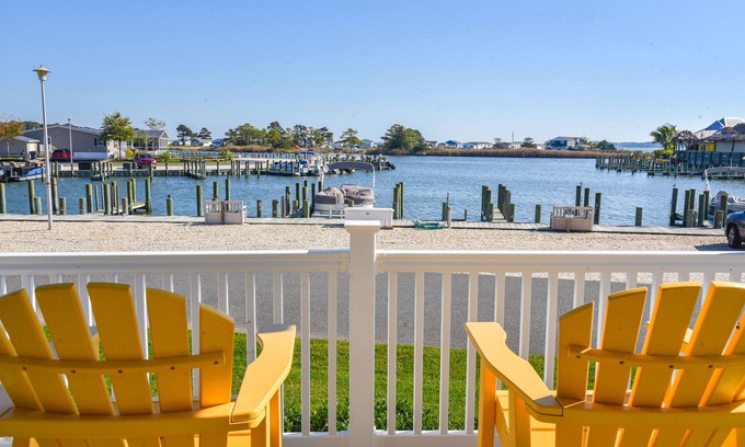 Long Neck Casa | Waterfront Family Vacation (Unidad 547) 3 Bed / 3 Bath Home!