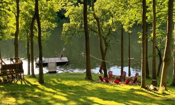 Cadiz Casa | Beautiful Waterfront, w/ Dock, Firepit, Hot tub