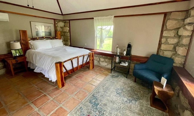 Myra Cabina | Beautiful Weekend Getaway