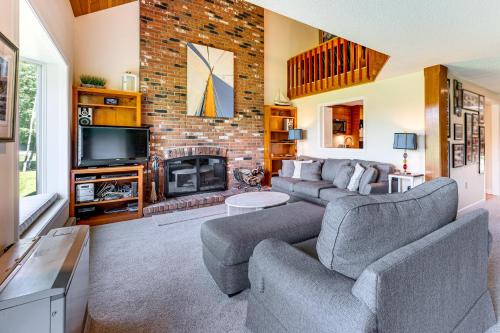 Jackson Casa | Beautiful Wentworth Golf Club Condo Balcony and AandC