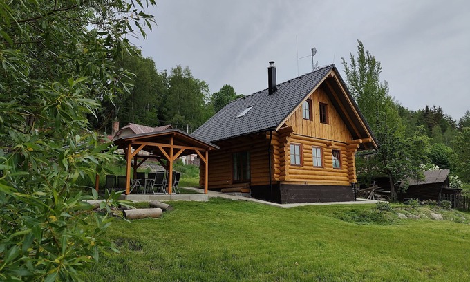 Nejdek Chalet De Esquí | Beautiful wooden chalet for 8 persons