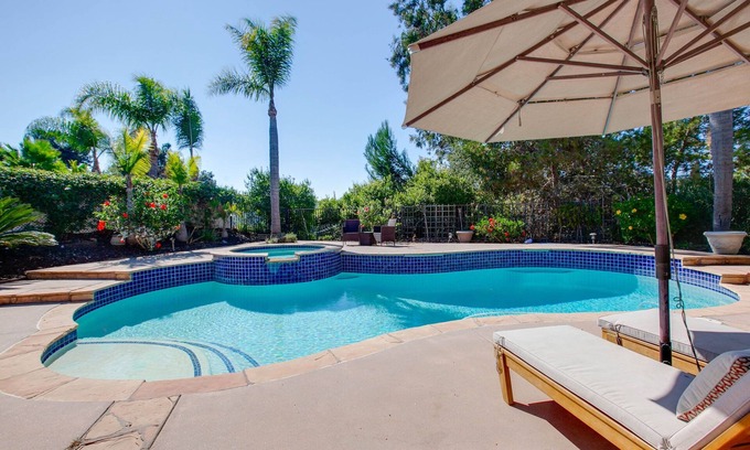 Vista Casa | Beautifully designed home with Luxury Furnishings