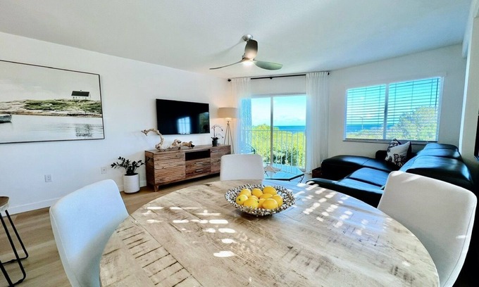 Tavernier Condominio | BEAUTIFULLY DESIGNED OCEANFRONT CONDO
