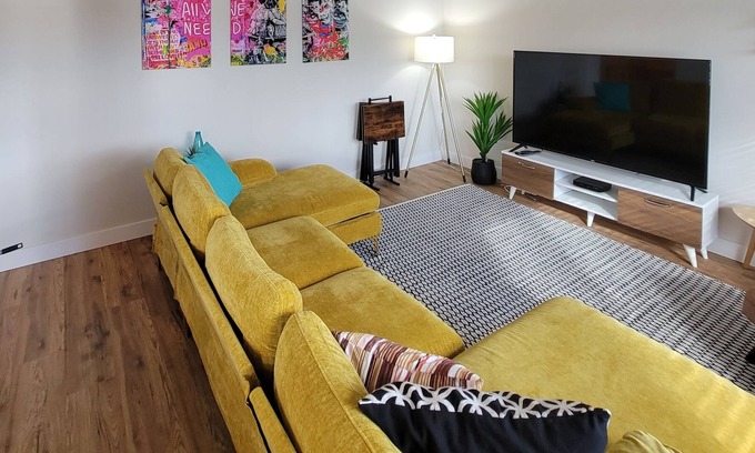 Prince George Casa | Beautifully Furnished Renovated 4 Bedroom House.