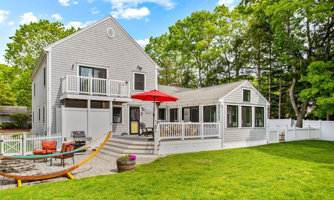 Centerville Casa | Beautifully furnished Barnstable home in the “center” of the action!
