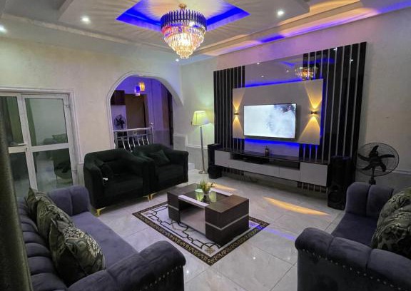 Ibadan Apartamento | Beautifully furnished 4 bedroom flat at Oluyole