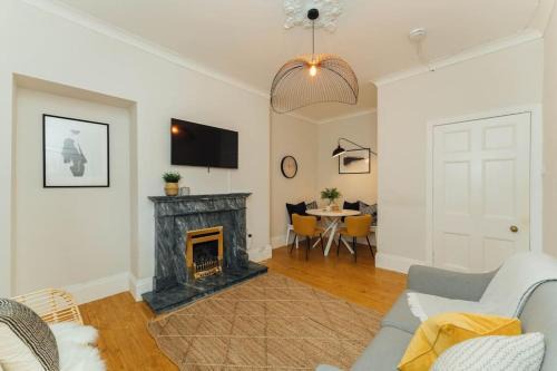 Tillicoultry Apartamento | Beautifully Renovated 2 Bedroom Apartment