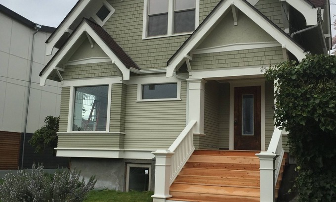 Ballard Casa | Beautifully restored 1909 home 5bedroom/2bath perfect walkable Ballard location!