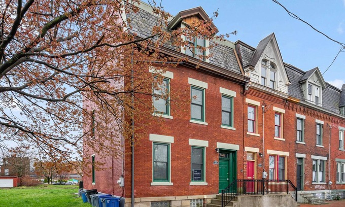 Manchester Casa | Beautifully Restored and huge townhouse, sleeps 14