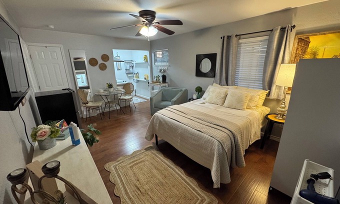 Stockton Apartamento | Comodo Estudio