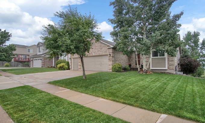 Colorado Springs Casa | Casa bellamente actualizada con vistas y una bañera de hidromasaje