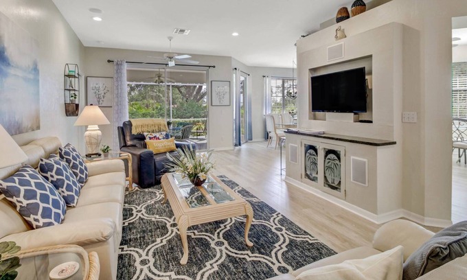 Herons Glen Casa | Beautifully Updated Home! Gated, Amenity Rich Golfing Community! Complimentary Golf Cart Included!