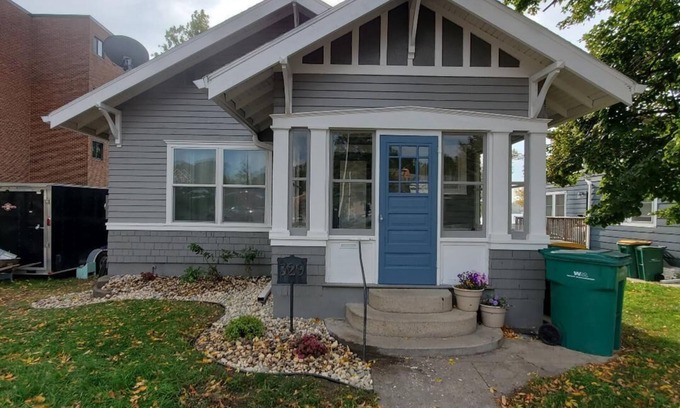 Ortonville Casa | Beautifully updated 4 bedroom Lake Home