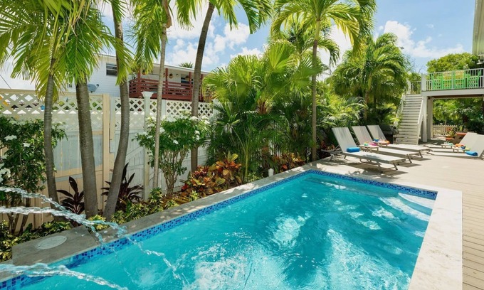 Midtown Casa | **BEAUTY OF THE BEACH** Monthly Beach House Rental + LAST KEY SERVICES…