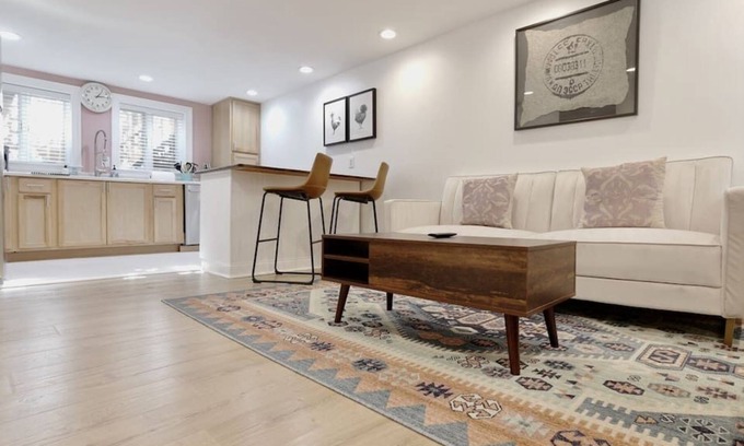 Mount Pleasant Apartamento | Beauty & the Birdhouse-Ultimate Self Care Experience