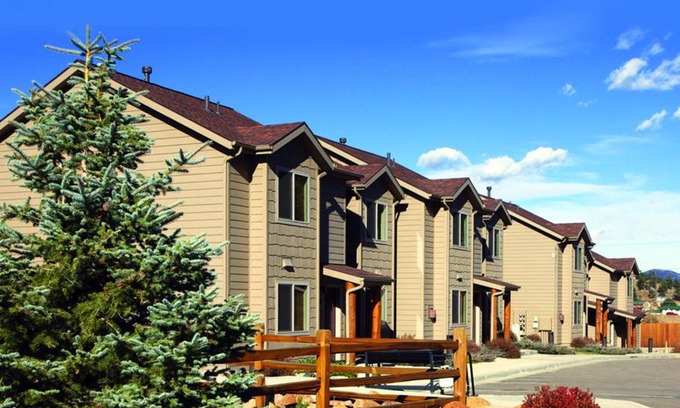 Estes Park Complejo | Beaver Brook on the River