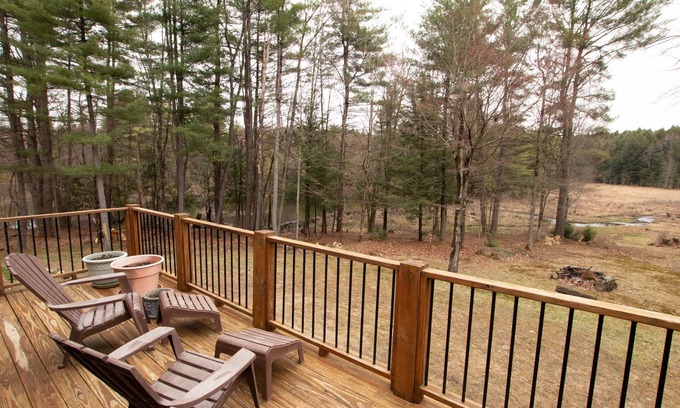 Lake Luzerne Casa | Beaver Dam Lodge (Lake George Area)