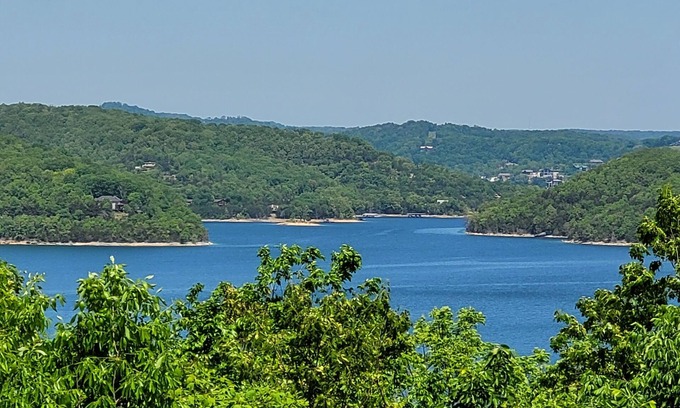 Sylvan Shores Casa | Beaver Lake House, Lake View, Dock Access Swim Deck, Eureka Springs