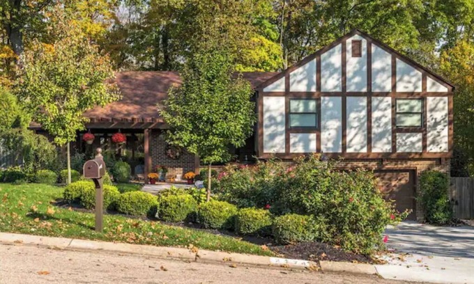 Beavercreek Casa | BEAVERCREEK HOME! UPDATED W/ AMAZING BACKYARD!