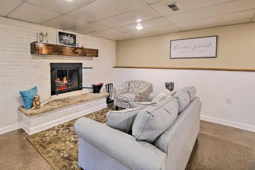 Eccles Apartamento | Beckley Studio with Hot Tub, 4 Mi to WVU Tech!