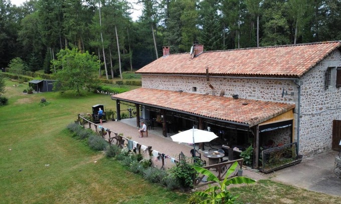 Piegut-Pluviers Cama Y Desayuno | Alojamiento y desayuno "Les Touilles" con piscina privada, terraza privada y Wi-Fi