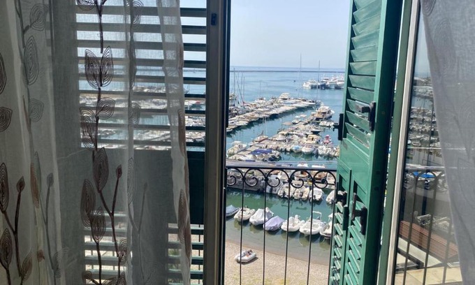 Historical Downtown Salerno Apartamento | Bed and Breakfast al Porto