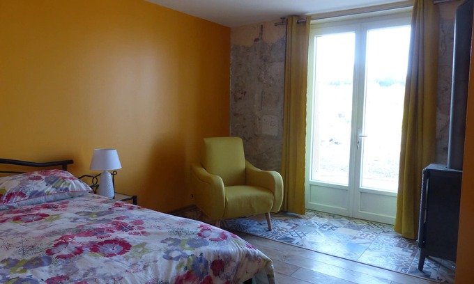 Saint-Loup Casa | Hostales en Au Clair Du Loup