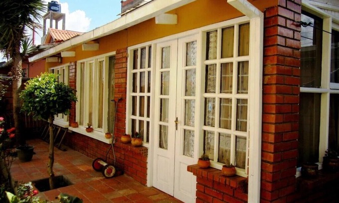 Macrodistrito Sur Cama Y Desayuno | Bed and Breakfast