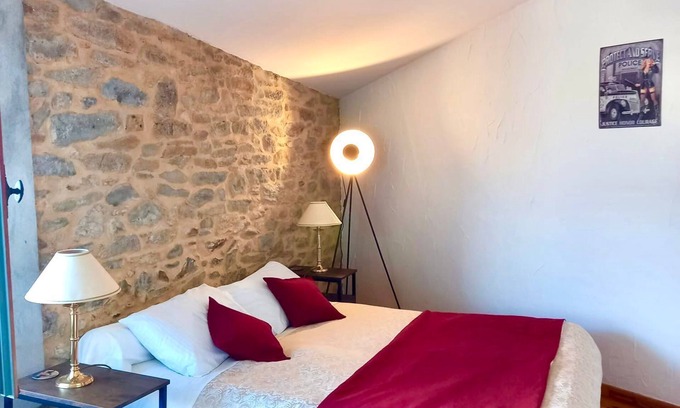 Trausse Cama Y Desayuno | Bed and breakfast in the heart of the Minervois with swimming pool 25km from Carcassonne