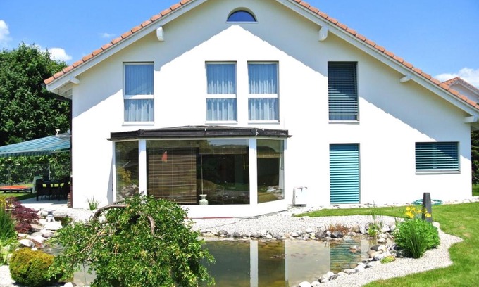 Cressier Cama Y Desayuno | Bed and Breakfast La Petite Thielle