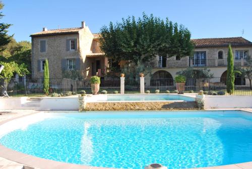 Suze-la-Rousse Cama Y Desayuno | Bed and Breakfast Le Moulin De Champdurand