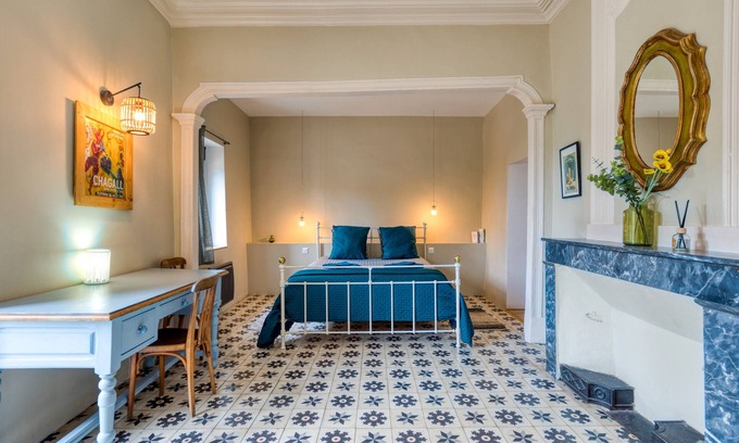 Saint-Andre-de-Sangonis Cama Y Desayuno | Bed and Breakfast 'Vue Jardin' with Shared Pool, Shared Garden and Wi-Fi