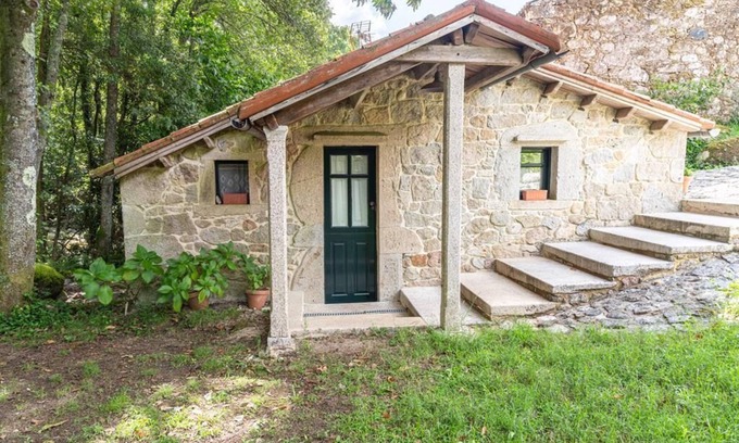 Entrerrios Cama Y Desayuno | Muiño de Abaixo: antigo molino restaurado al lado del río
