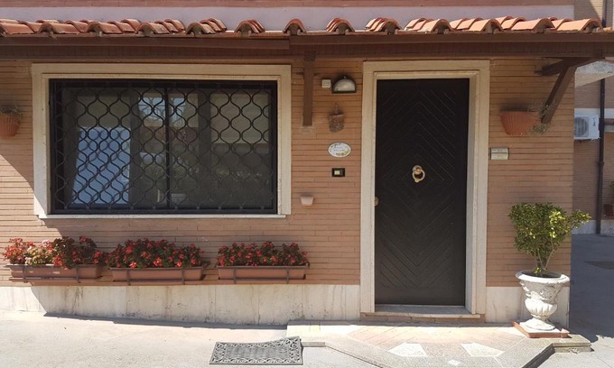 Mentana Cama Y Desayuno | Bed & Breakfast "A Casa di Anto"