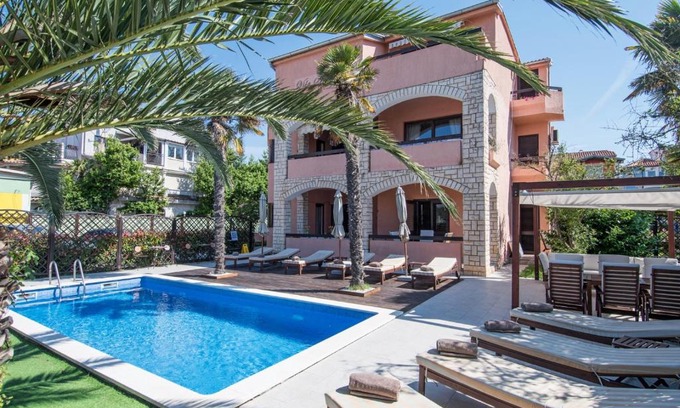 Medulin Cama Y Desayuno | Bed & Breakfast Anita
