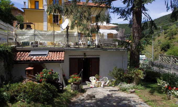 Masone Cama Y Desayuno | Bed & Breakfast Il Giardino Fiorito