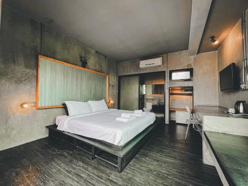 Wua Lai Hotel | BED STOP Hotel Chiangmai