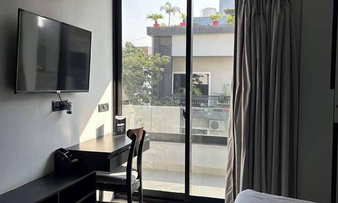 Sushant Lok Apartamento | BedChambers Serviced Apartment, Golf Course, Gurgaon