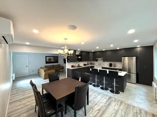 Cote-Des-Neiges—Notre-Dame-De-Grace Apartamento | Bedford 2