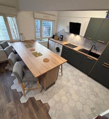 Saint-Remi Apartamento | BedinReims "blue bottle"quiet and close to center free parking and wifi free ideal 5 à 9 Adultes