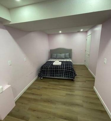 West Edmonton Casa | Bedroom in Upland C