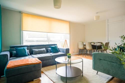 Livingston Casa | Beechgrove House
