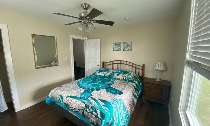 Hampton Casa | Beehive Bungalow A at Hampton