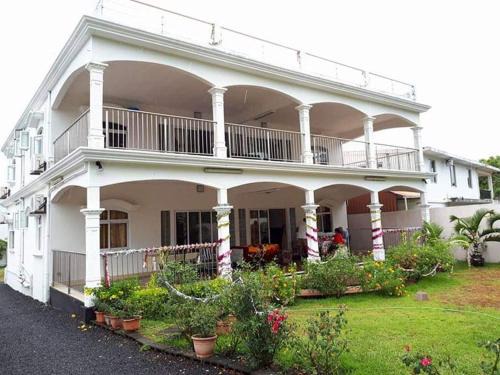 Roches Noires Apartamento | Beejan Mansions