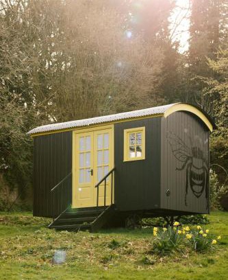 Hawarden Casa | Beekeeper's Hut - Hawarden Estate