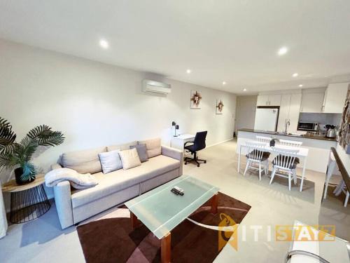 Turner Apartamento | Beige & Beautiful - 1bd 1bth Apt - Close to ANU