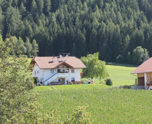 San Lorenzo di Sebato Apartamento | Beikircherhof