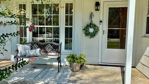 Siloam Springs Casa | Beit Hesed - House of Grace