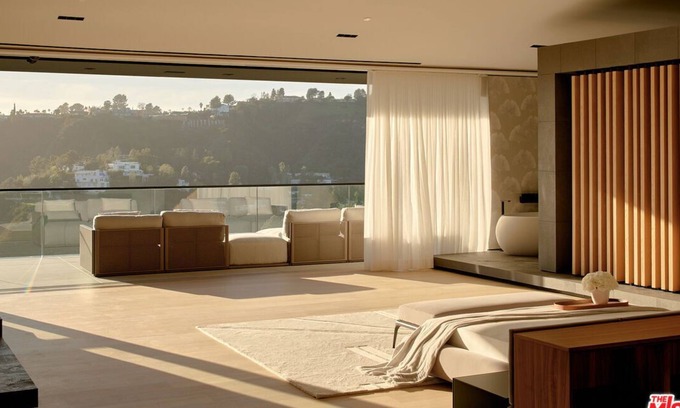 Bel Air Villa | Bel Air Luxury Mansion - Modern Architectural Estate at Bel Air Road